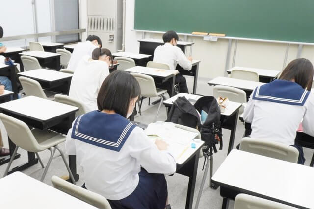 集団指導「EISUゼミナール（高校生）」