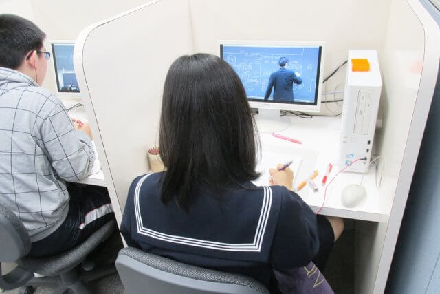 集団指導「EISUゼミナール（高校生）」